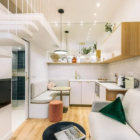 Bright And Modern Apt In The 11th Arrond